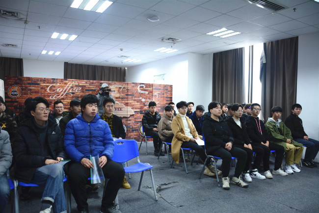 湖南都市电视台对卓鼎集团进行就业专题报道